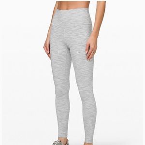 Lulu Lemon 28” Wunder Under high rise legging